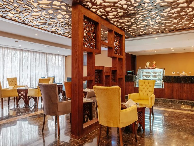 Tulip Inn Al Khan Hotel 297760