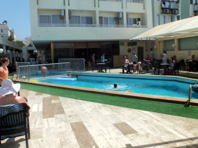 Tuntas Beach Hotel Altinkum 71570