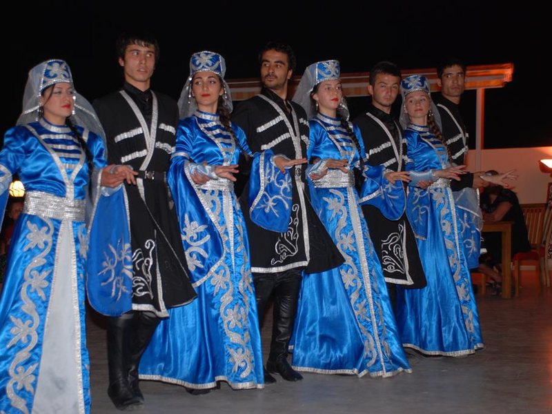 Tuntas Family Suites 181458