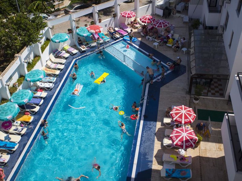 Tuntas Suites Altinkum  296539