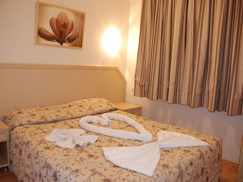 Tuntas Suites Altinkum  71605