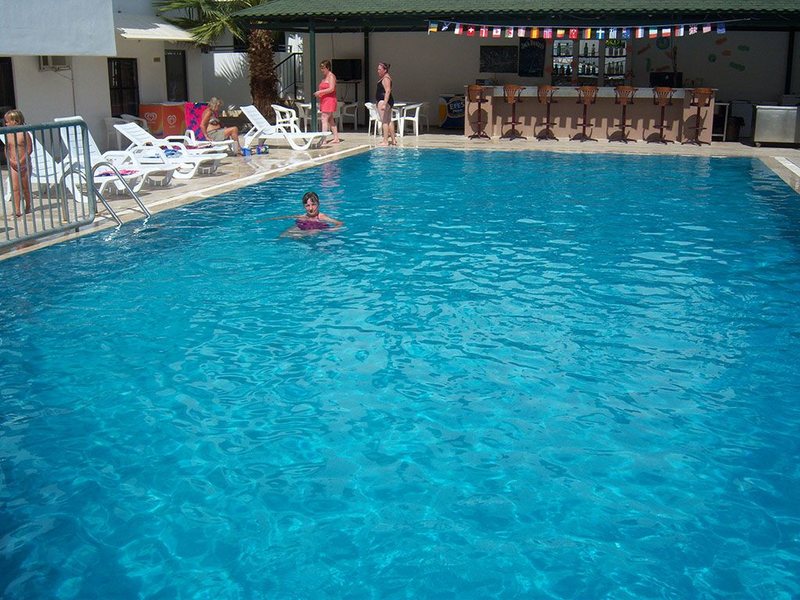 Tuntas Suites Altinkum  71609