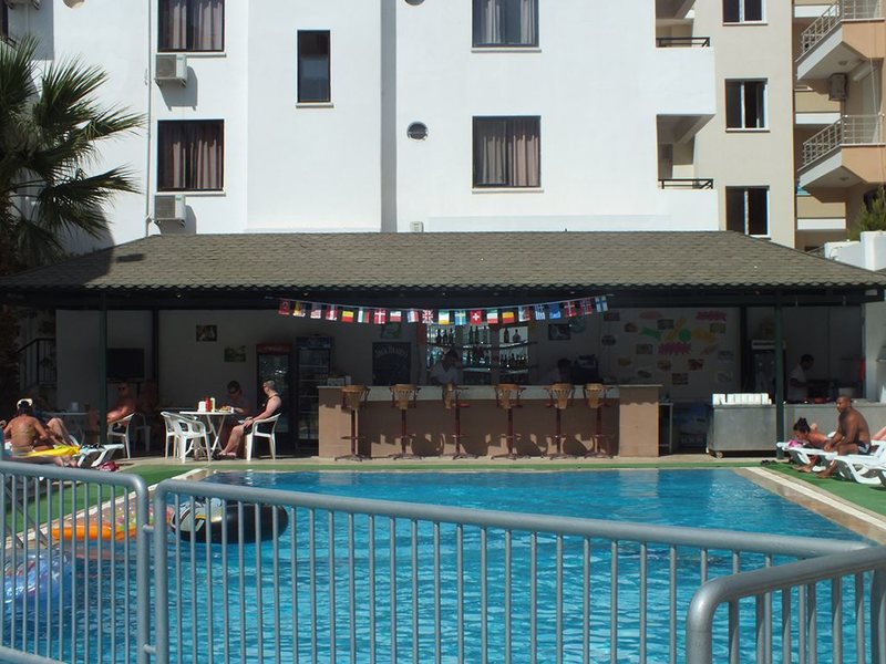 Tuntas Suites Altinkum  71616