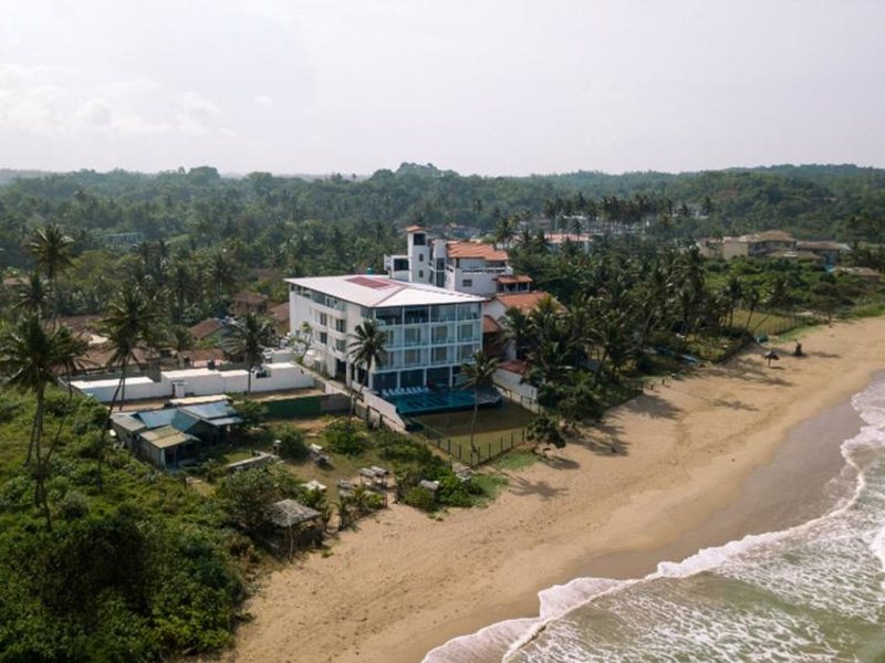 Twenty-Two Weligambay 321348