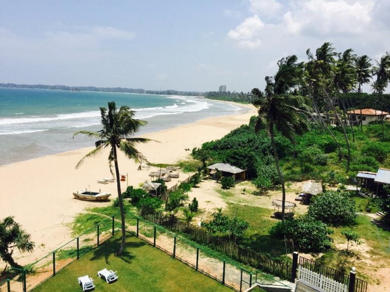 Twenty-Two Weligambay 321355