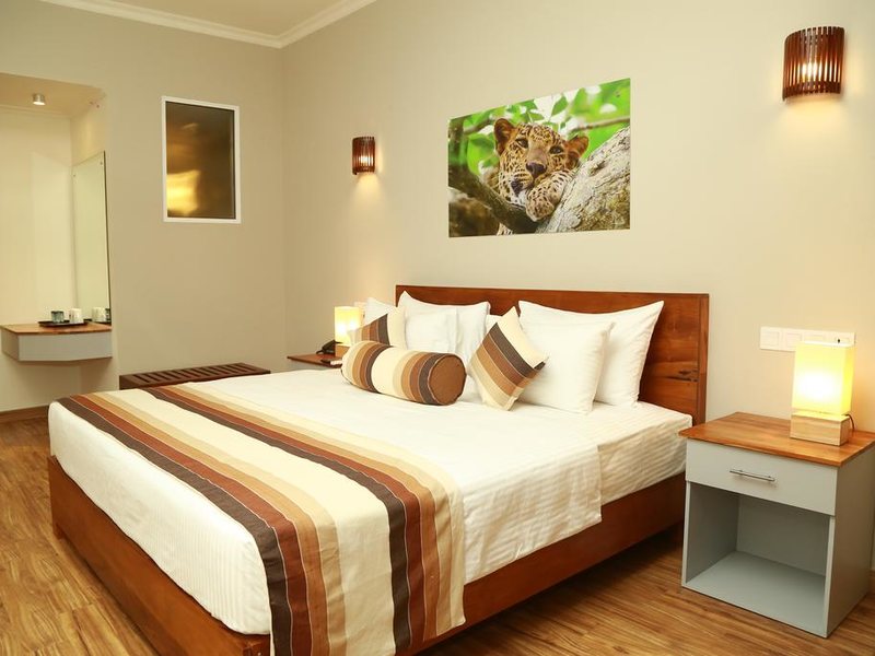 Twenty-Two Weligambay 321372