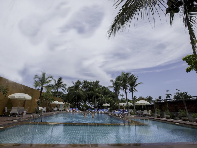 Twin Palms Resort Pattaya 145544