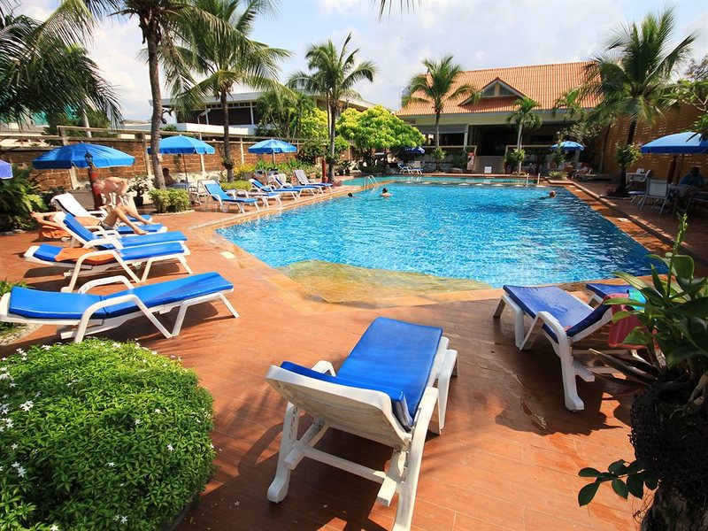 Twin Palms Resort Pattaya 145559