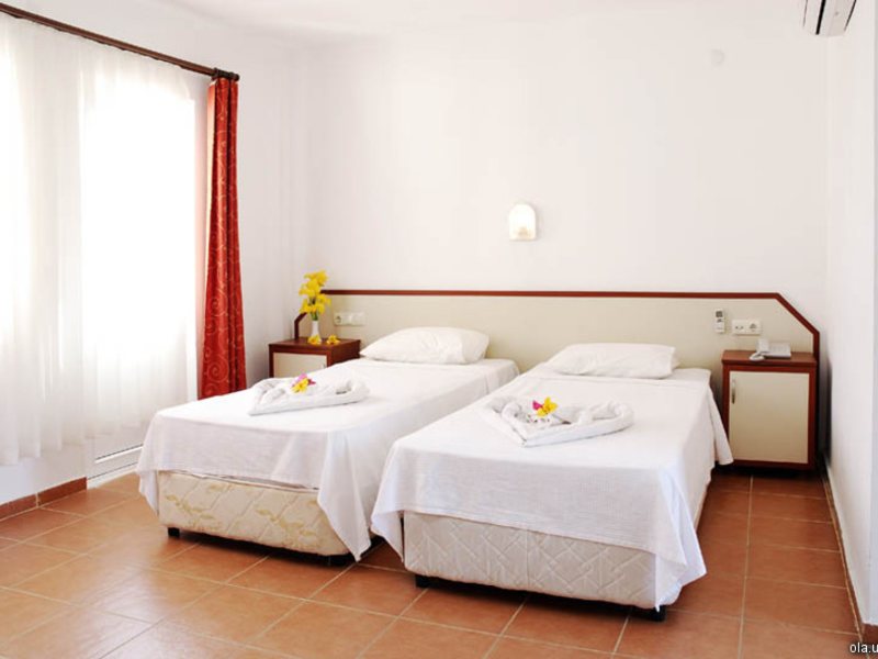 Twins Hotel  (ех 6530