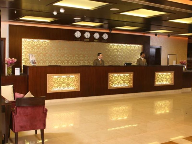 Two Seasons Hotel & Apart  (ех 46531