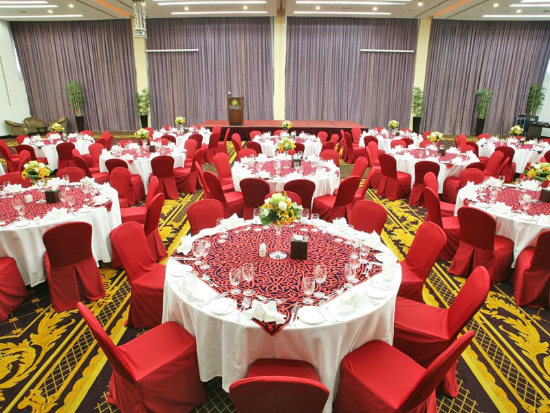 Two Seasons Hotel & Apart  (ех 46542