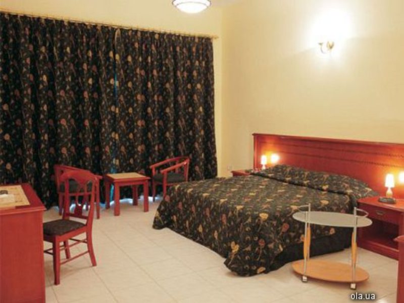 Umm Al Quwain Beach Hotel 8309