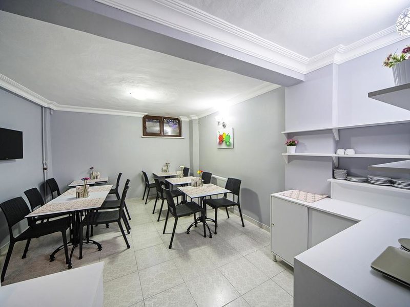 Unique Suite Hotel 275703