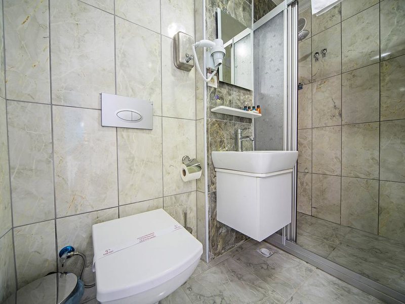 Unique Suite Hotel 275706