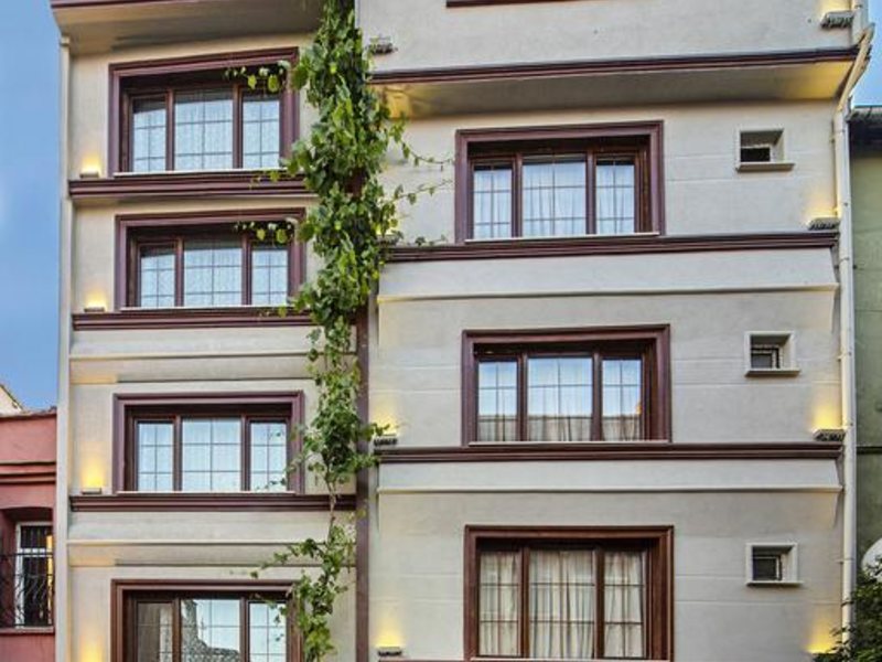 Unique Suite Hotel 275711