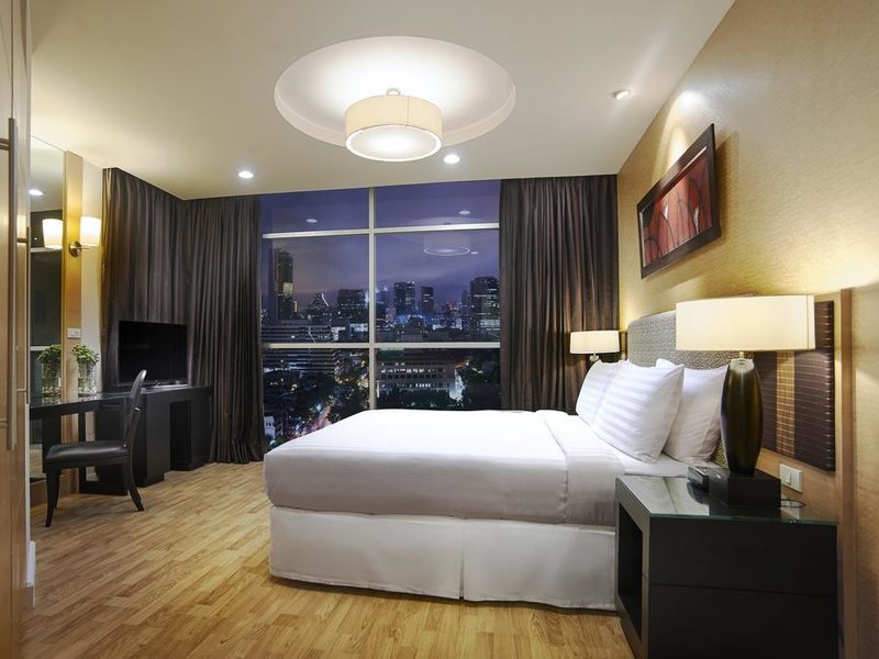 Urbana Sathorn 239649