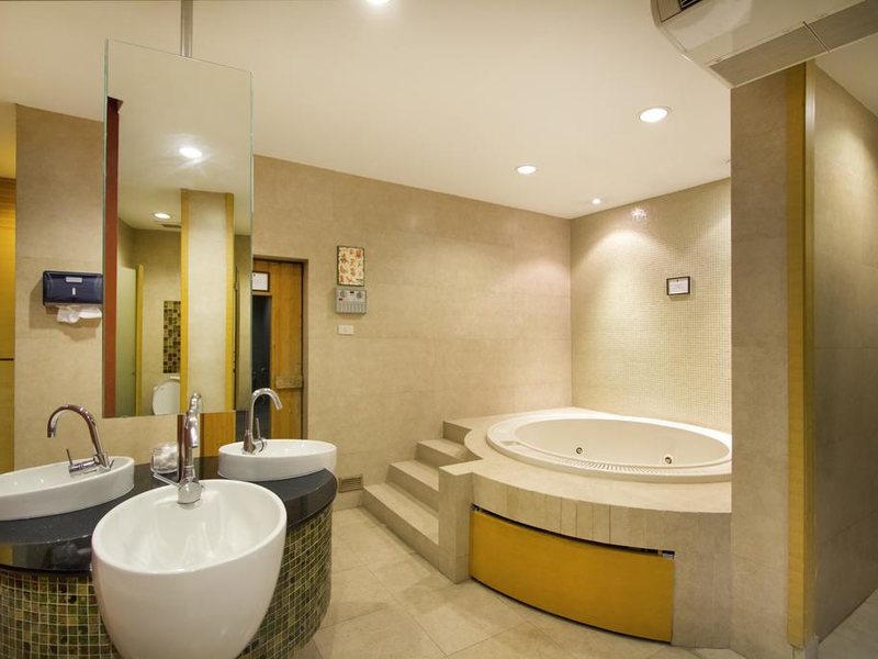 Urbana Sathorn 239665