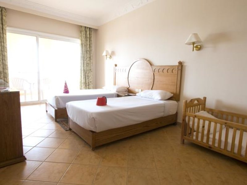 Utopia Beach Club 129904