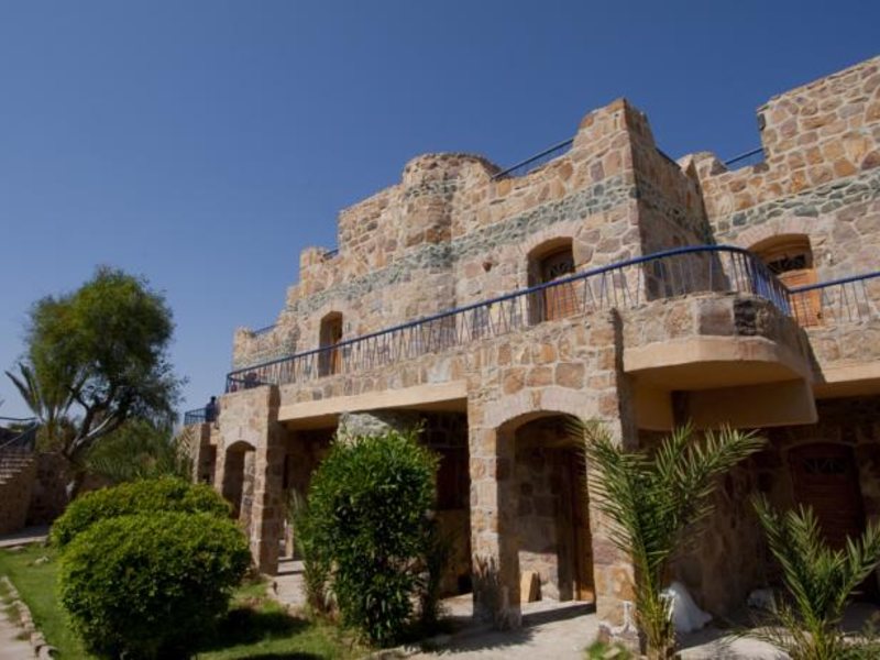 Utopia Beach Club 129905