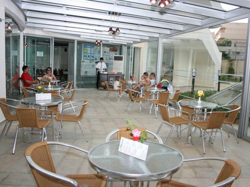 Utopia Beach Club (ех 62330