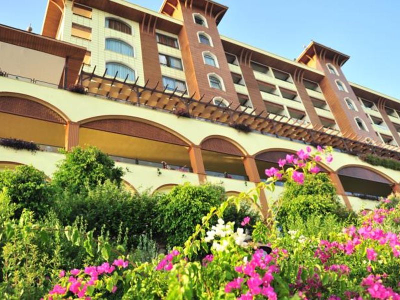 Utopia World Hotel  61131