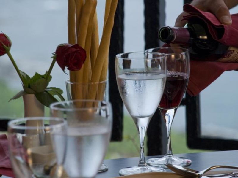 Utopia World Hotel  61136