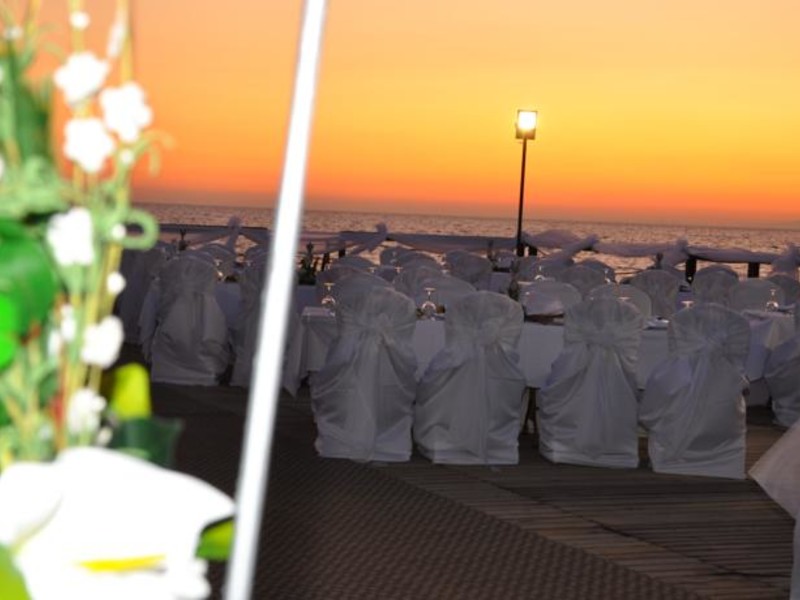 Utopia World Hotel  61142