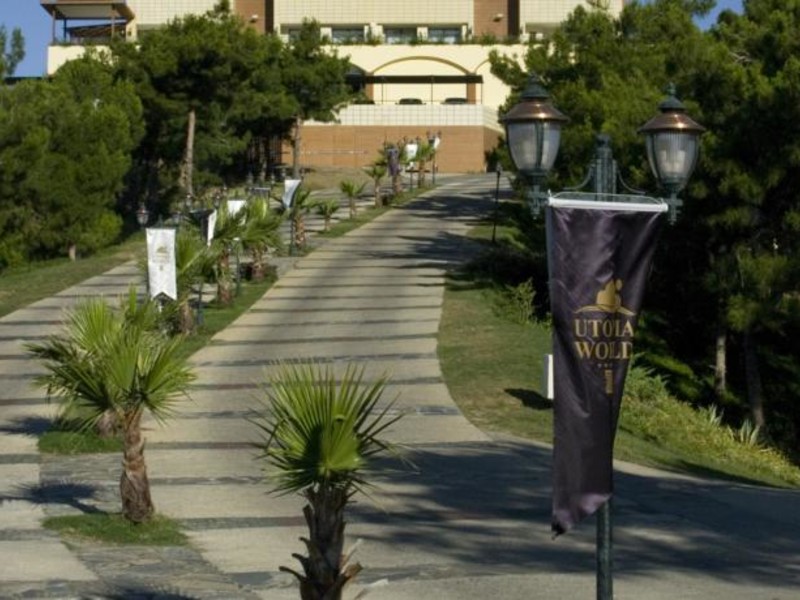 Utopia World Hotel  61158