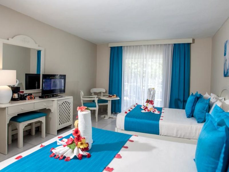 VISTA SOL PUNTA CANA BEACH RESORT 292340