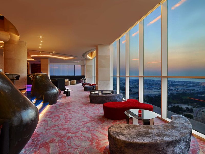 V Hotel Dubai, Curio Collection by Hilton (ех 204199