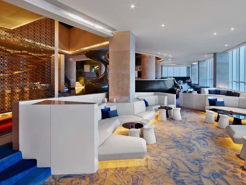 V Hotel Dubai, Curio Collection by Hilton (ех 204200