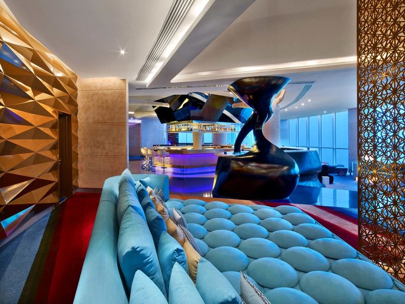 V Hotel Dubai, Curio Collection by Hilton (ех 204202