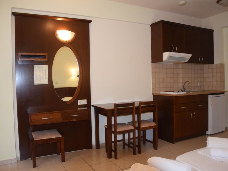 Vagelis Studios & Apartments 248951