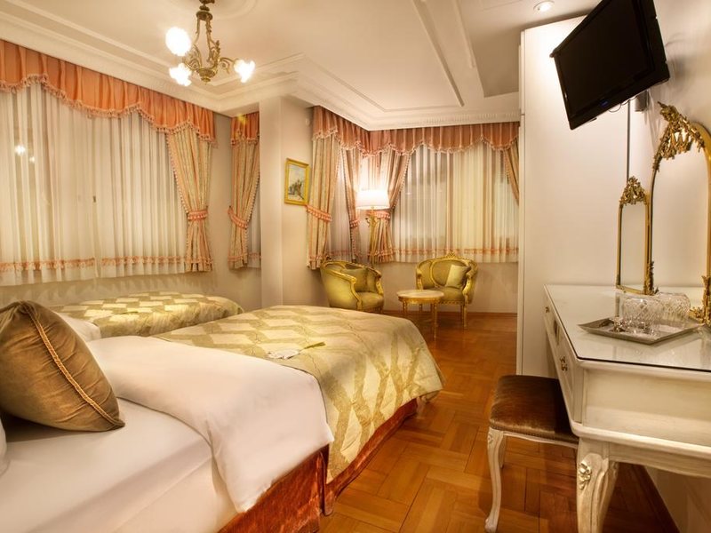 Valide Sultan Konagi 302984