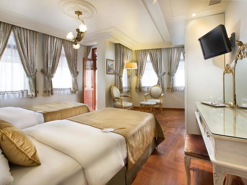 Valide Sultan Konagi 302998