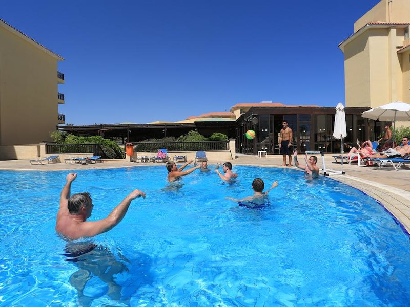 Vangelis Hotel Apartments 255072