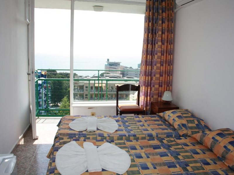 Varshava (Golden Sands)  163100