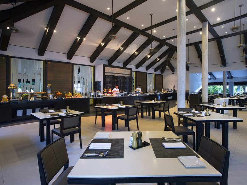 Velassaru Maldives 137139