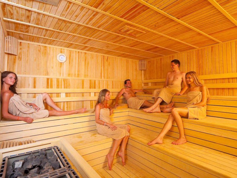 Venosa Beach Resort  44401