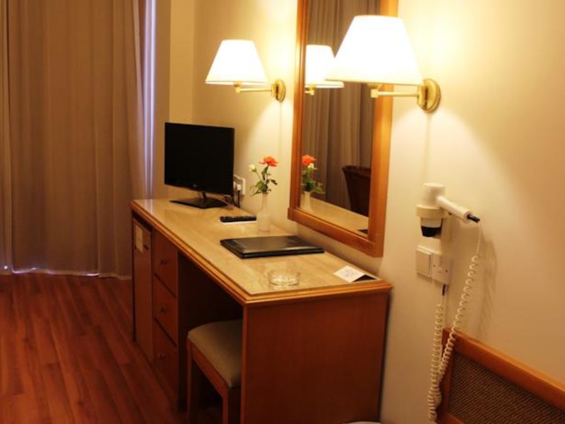 Venus Beach Hotel 92328