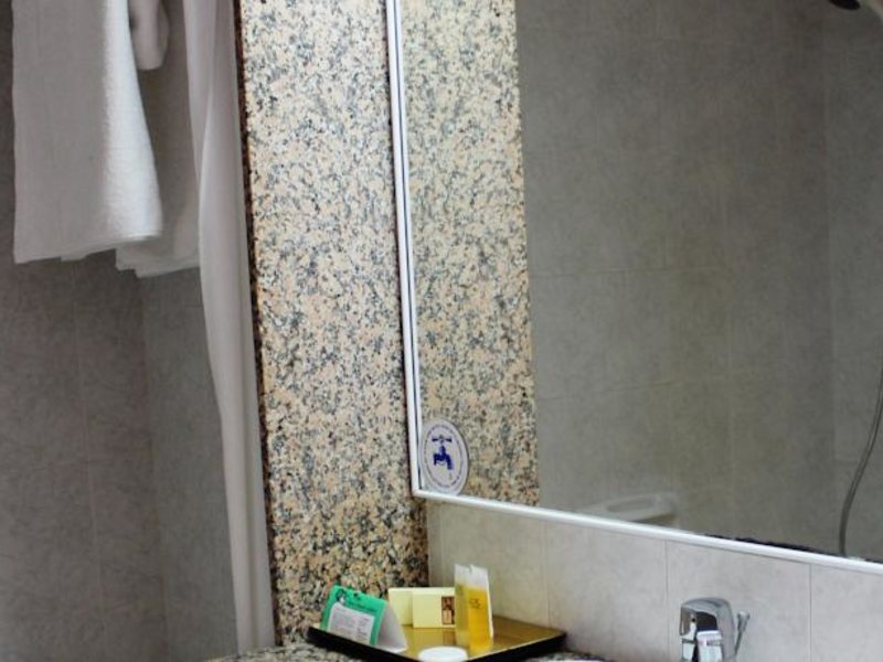 Venus Beach Hotel 92335