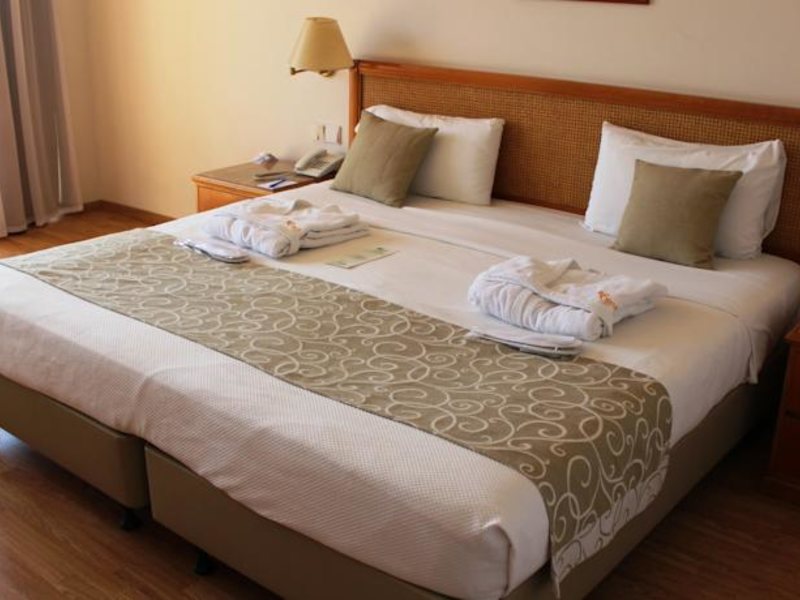 Venus Beach Hotel 92336