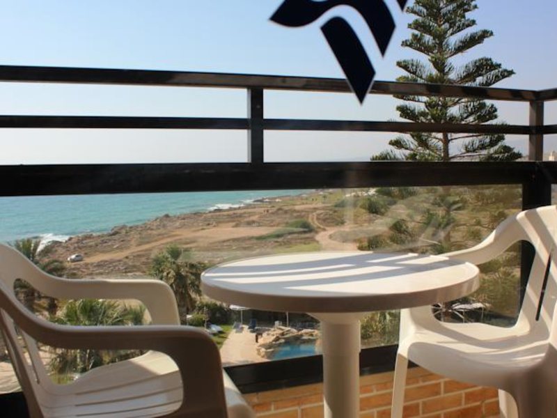 Venus Beach Hotel 92344