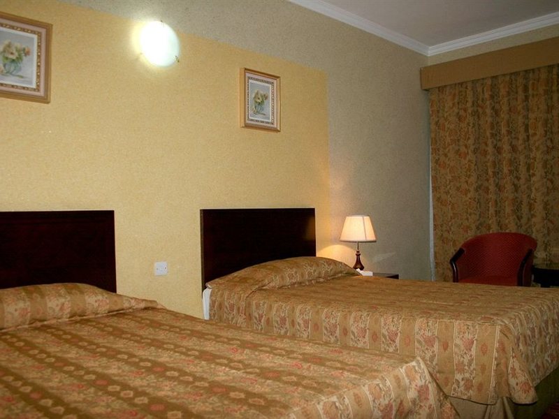 Versailles Hotel 49960
