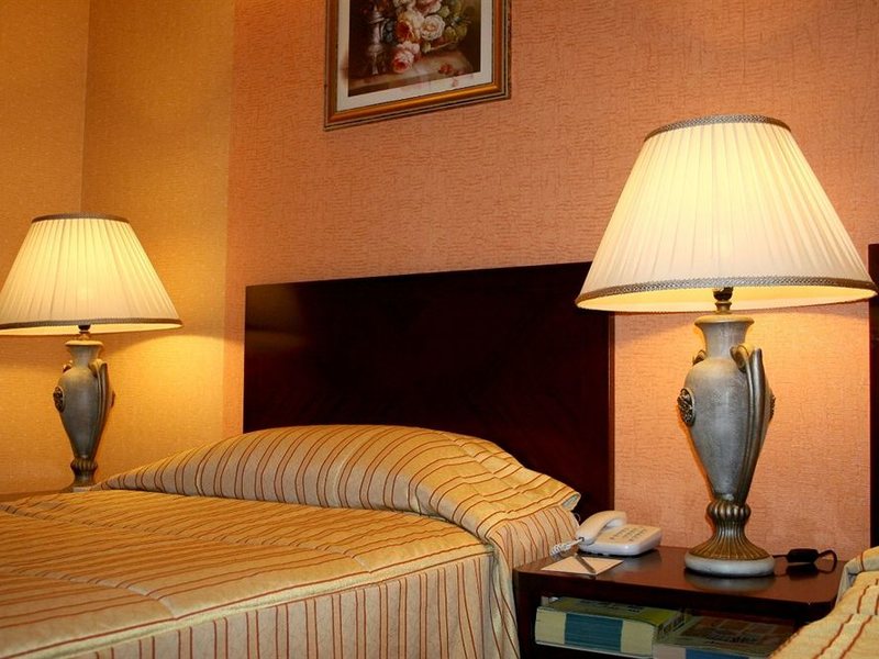 Versailles Hotel 49962