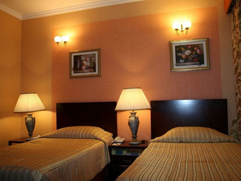 Versailles Hotel 49963