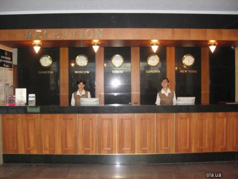 Victoria Hotel 12197