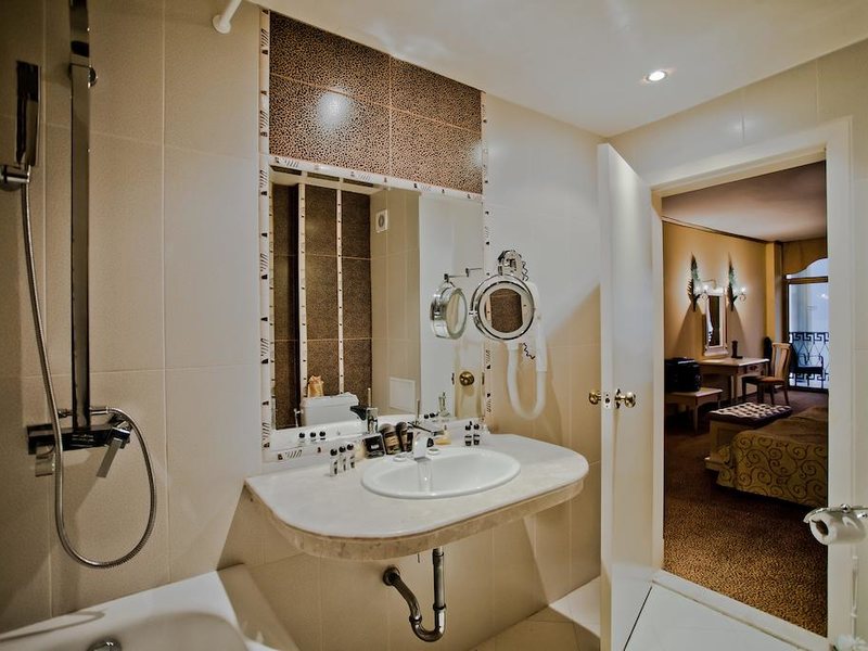 Victoria Palace  173992