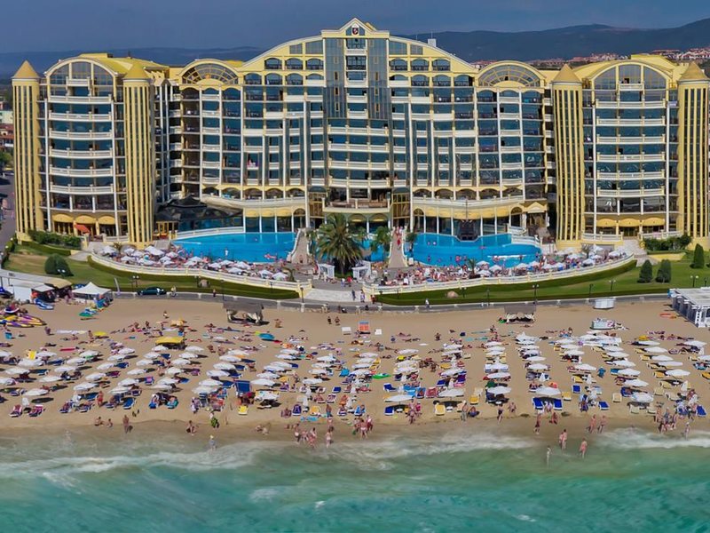 Victoria Palace  174020