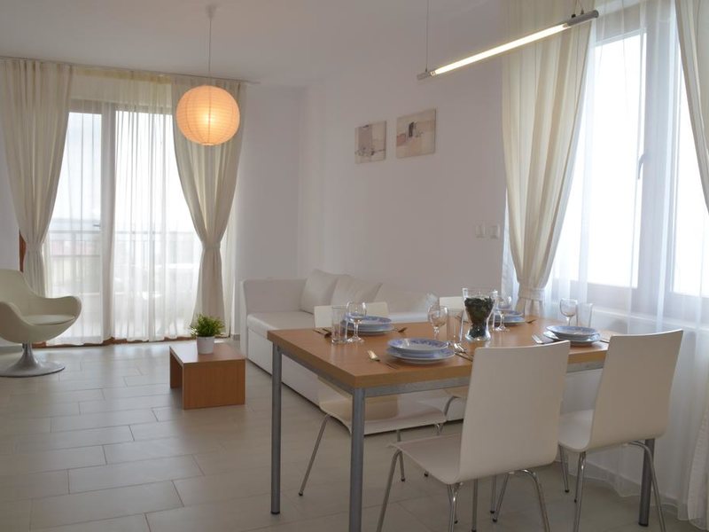 View Apartments  169316